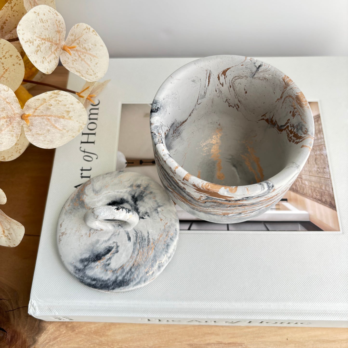 Calista Candle Pot