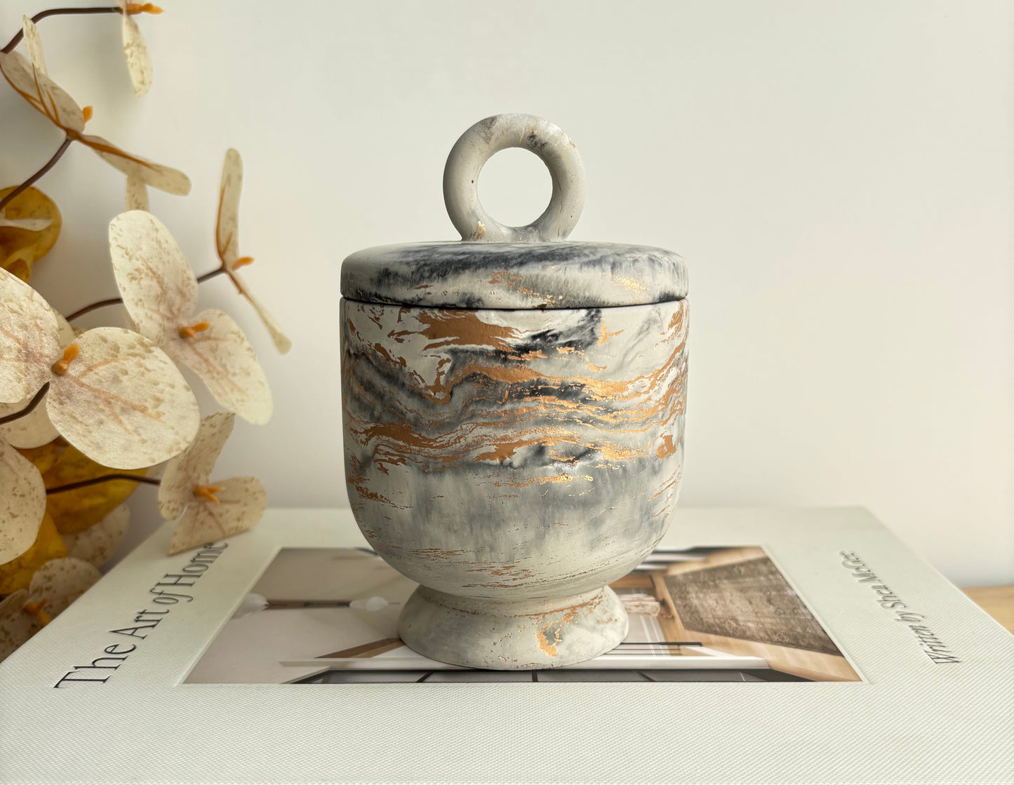 Calista Candle Pot