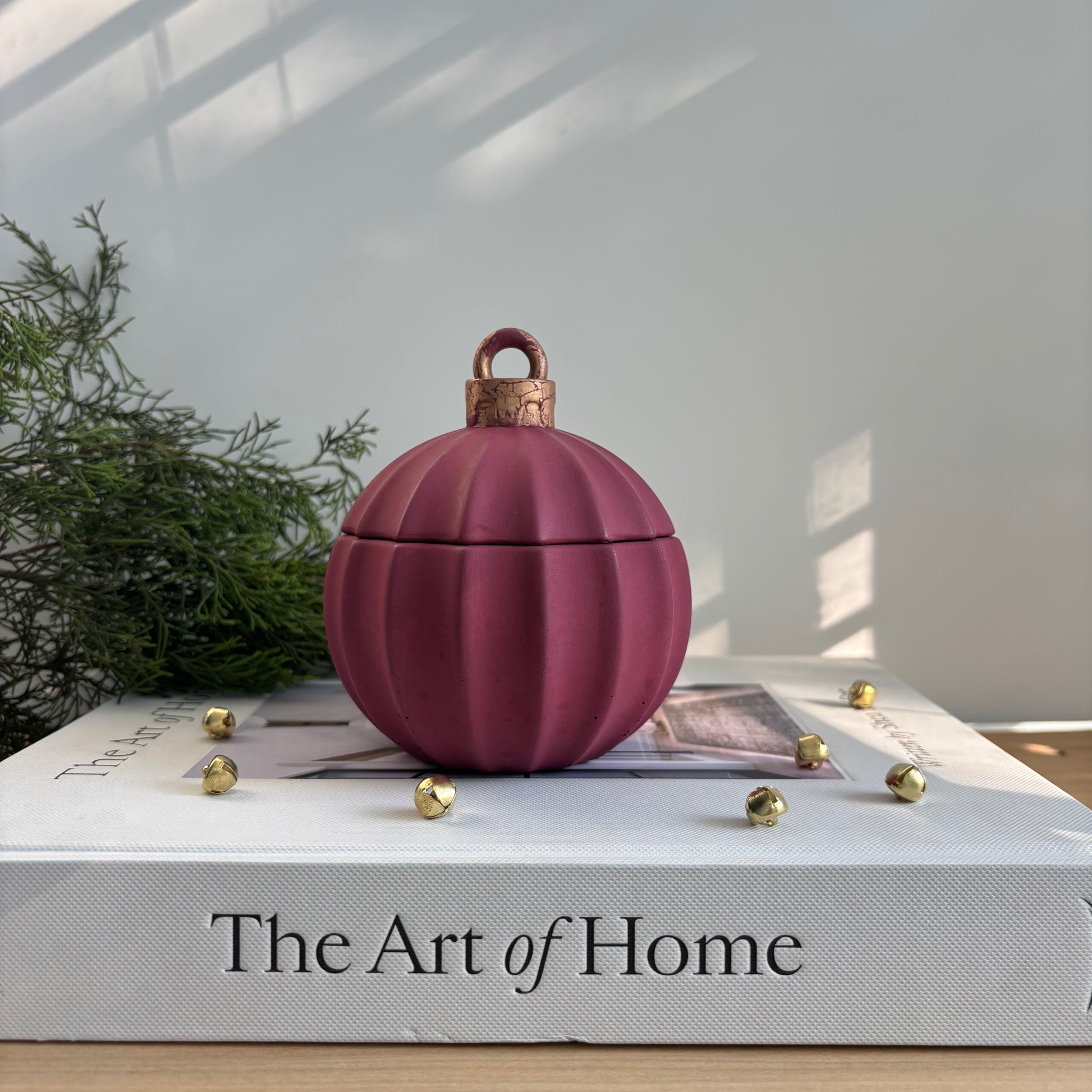 Aurora - Concrete Ornament Vessel