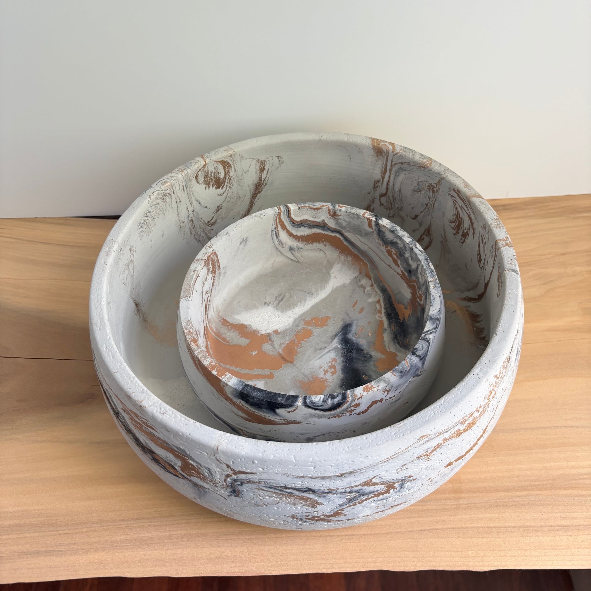 Daza Textured Bowl | 10” Decorative Concrete Bowl