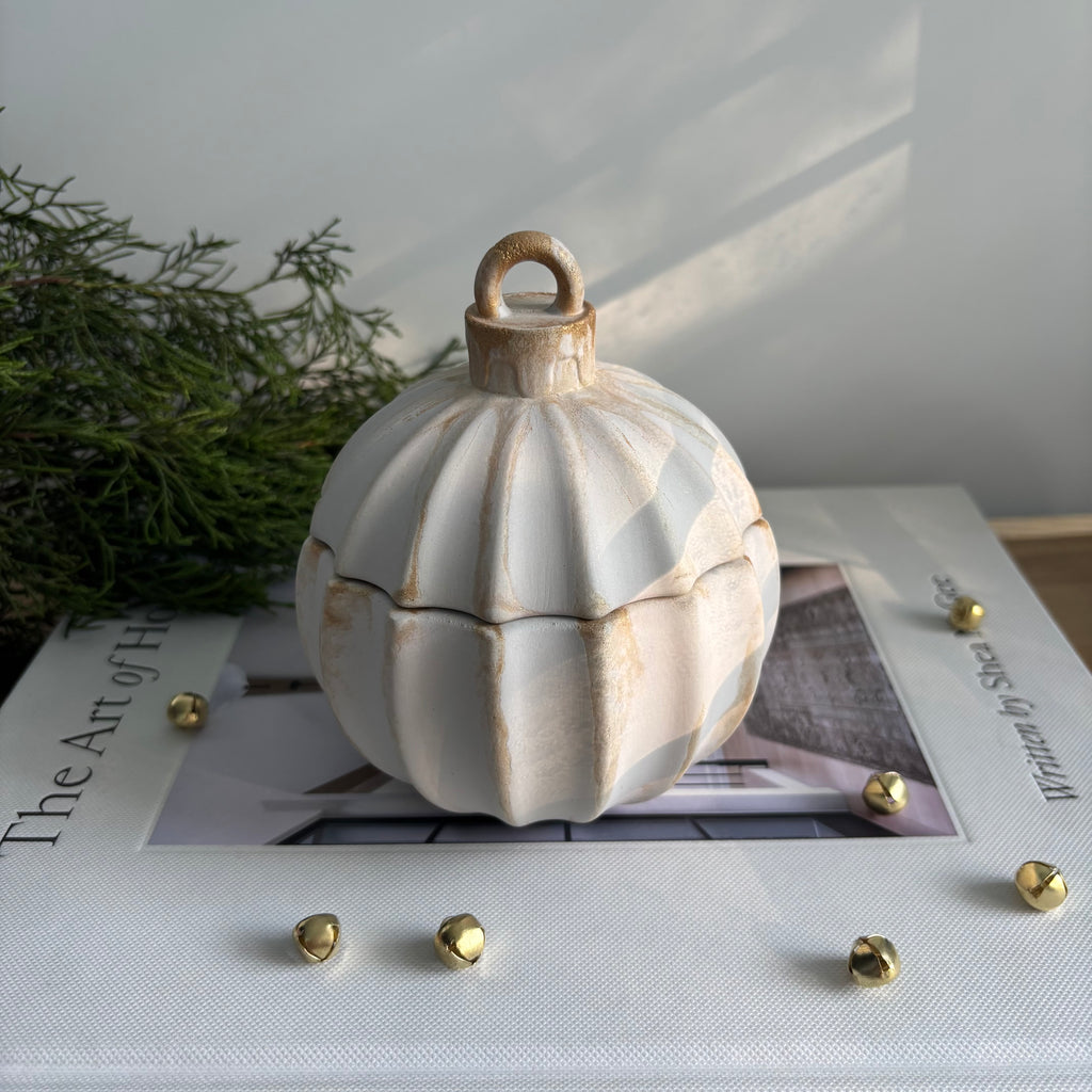 Aurora - Concrete Ornament Vessel