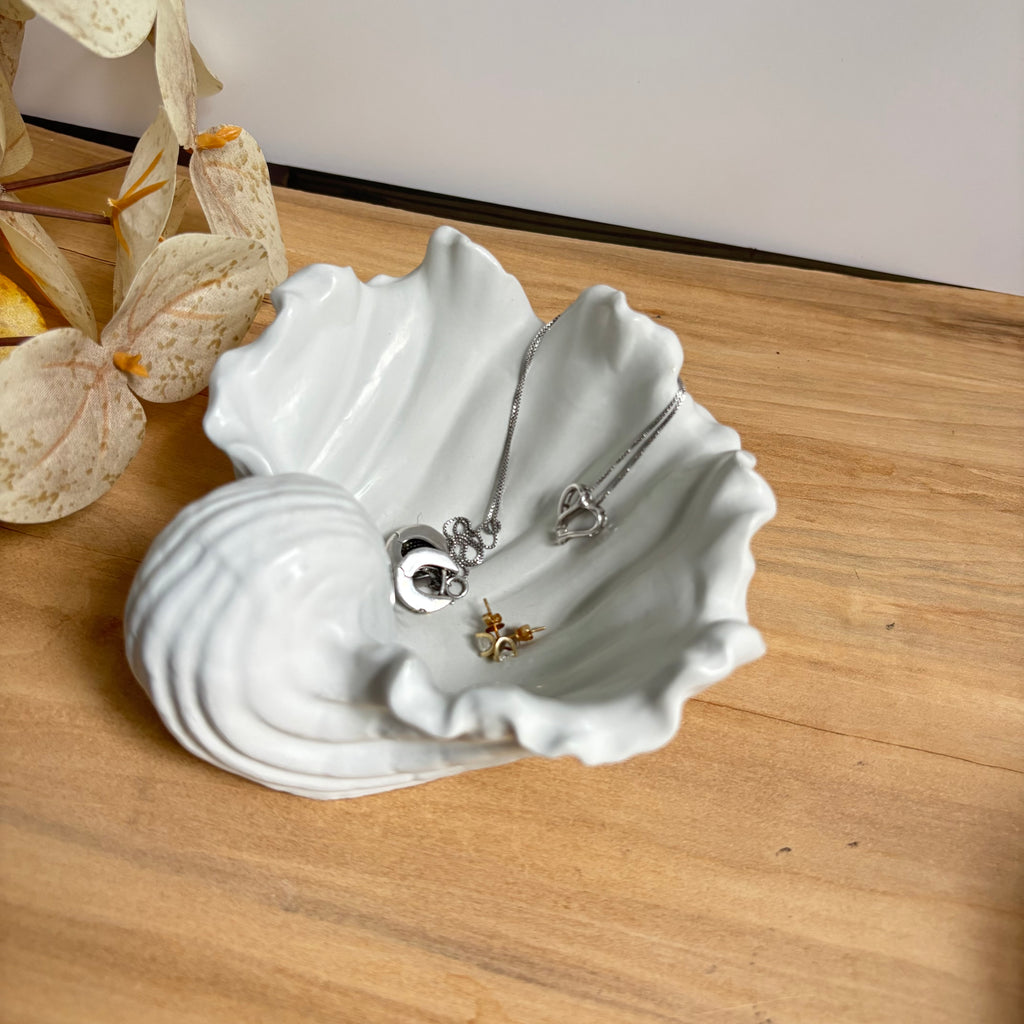 Selene - Shell Bowl-Dish