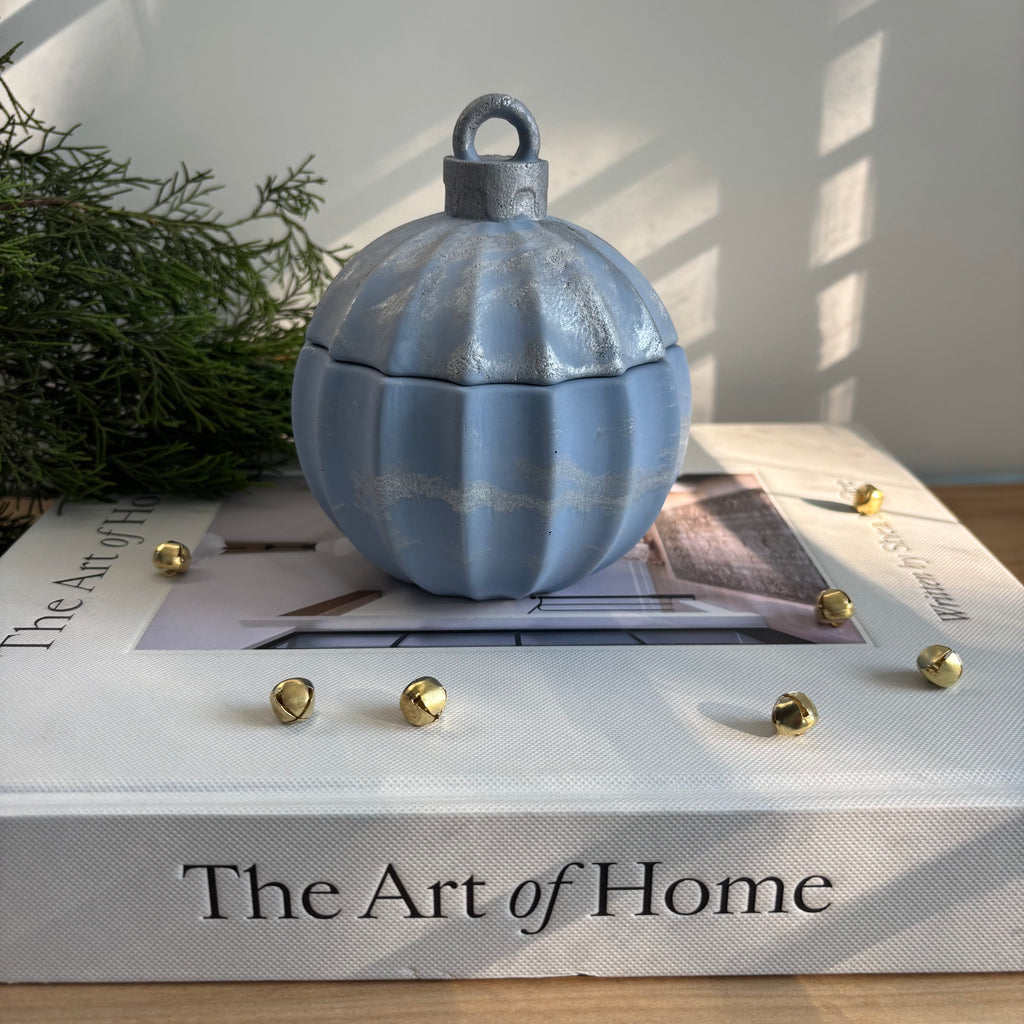 Aurora - Concrete Ornament Vessel