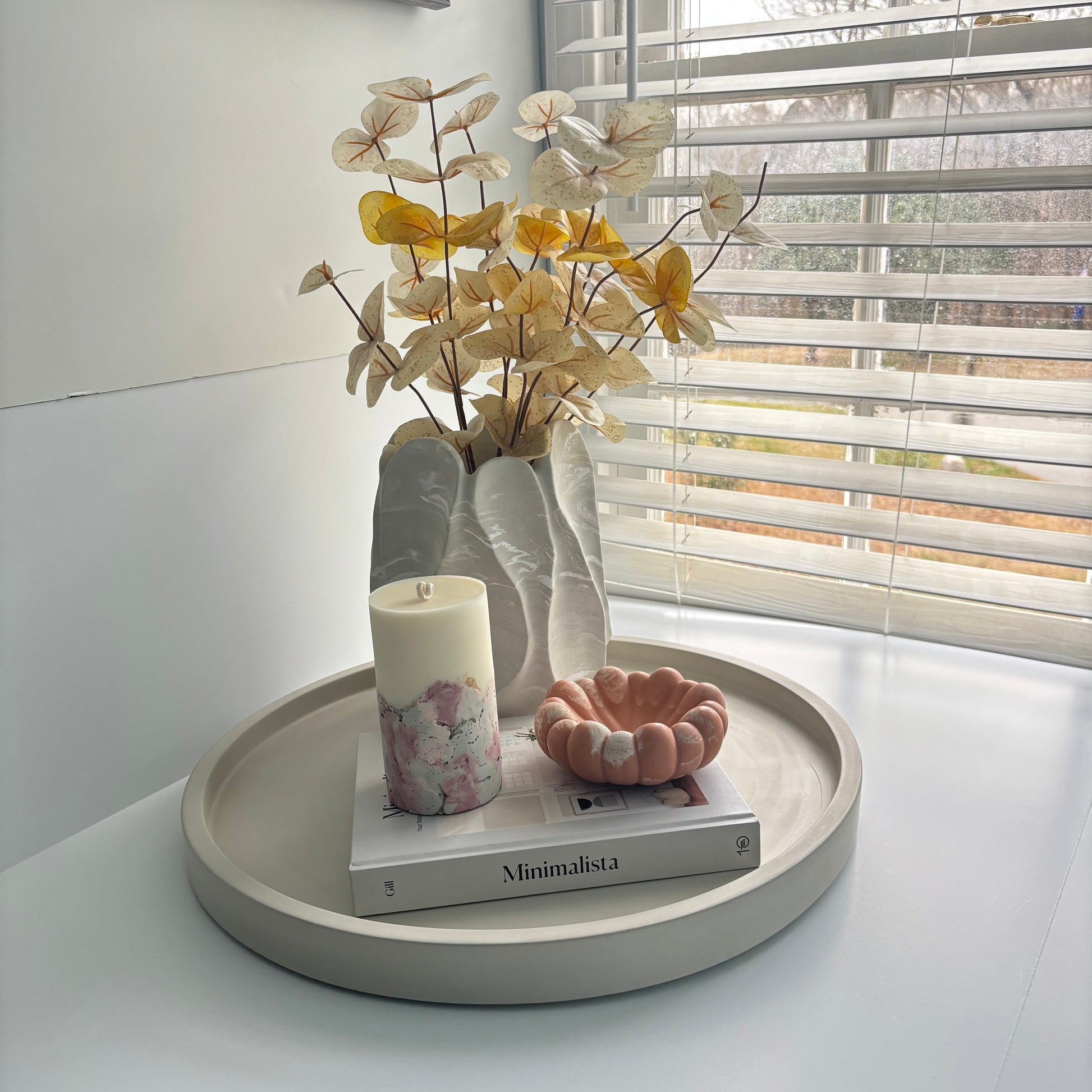 ORBIT – 18” Round Concrete Tray | Modern Statement Centerpiece | Handmade Luxury Decor