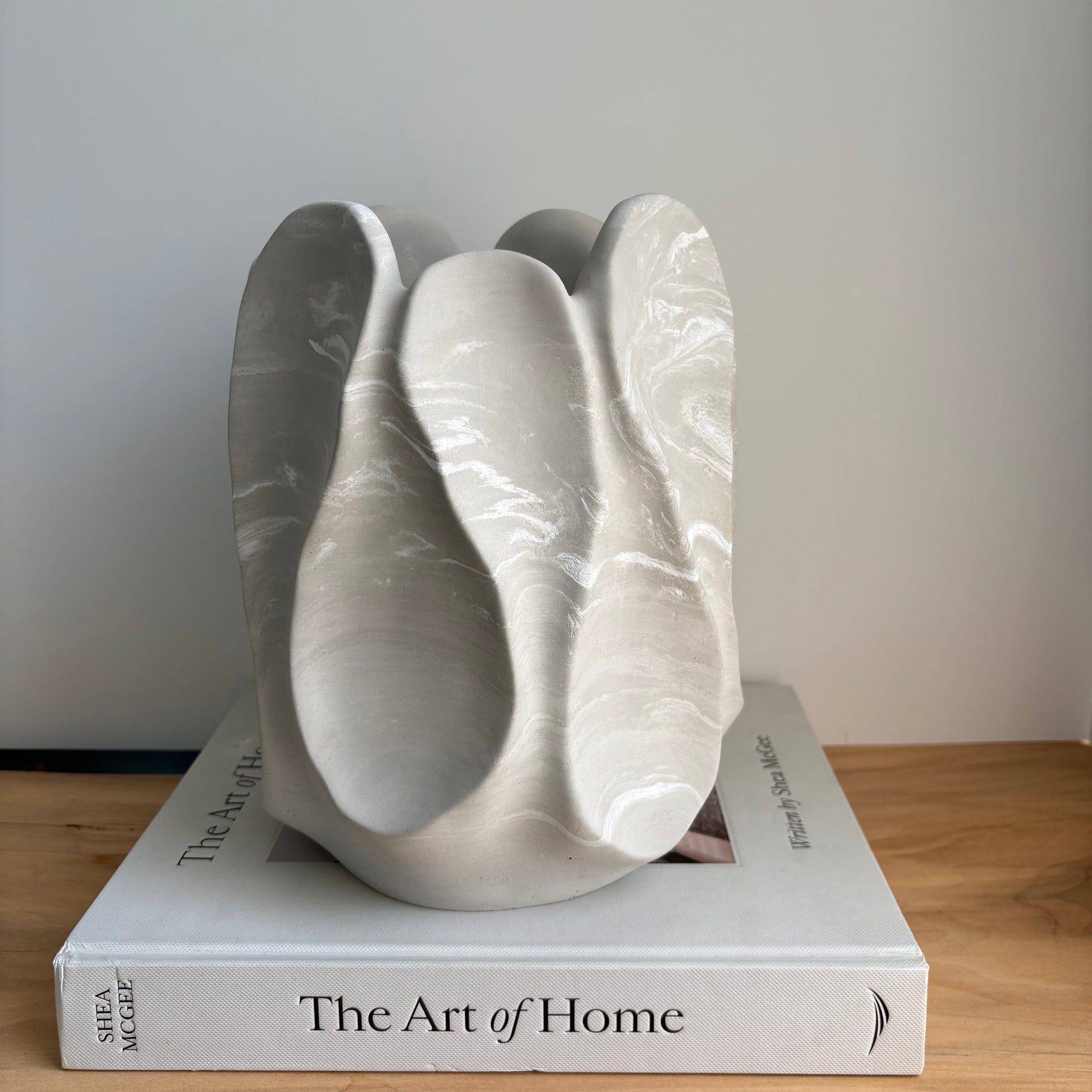 Maros - Sculptural Concrete Vase – Wavy Planter Pot – Organic Vase