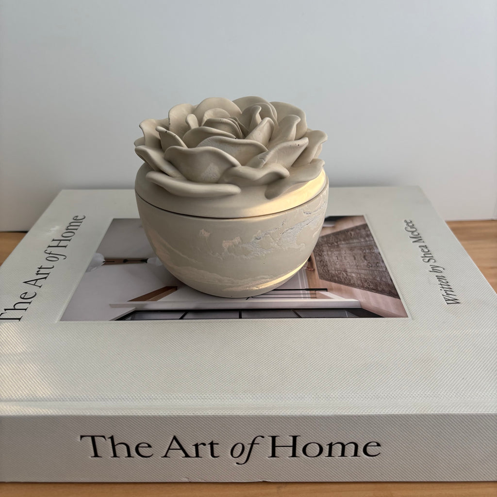 Bloomstone – Floral Lid Concrete Candle | Handmade Sculptural Flower Candle | Valentine’s Day Gift