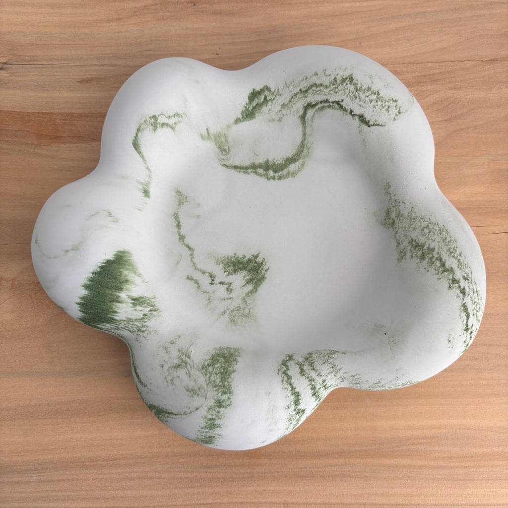 Bloom Concrete Tray – Sculptural Catchall Dish