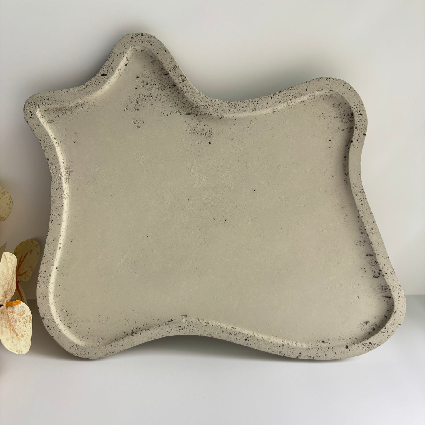 Nyx - Irregular Concrete Tray