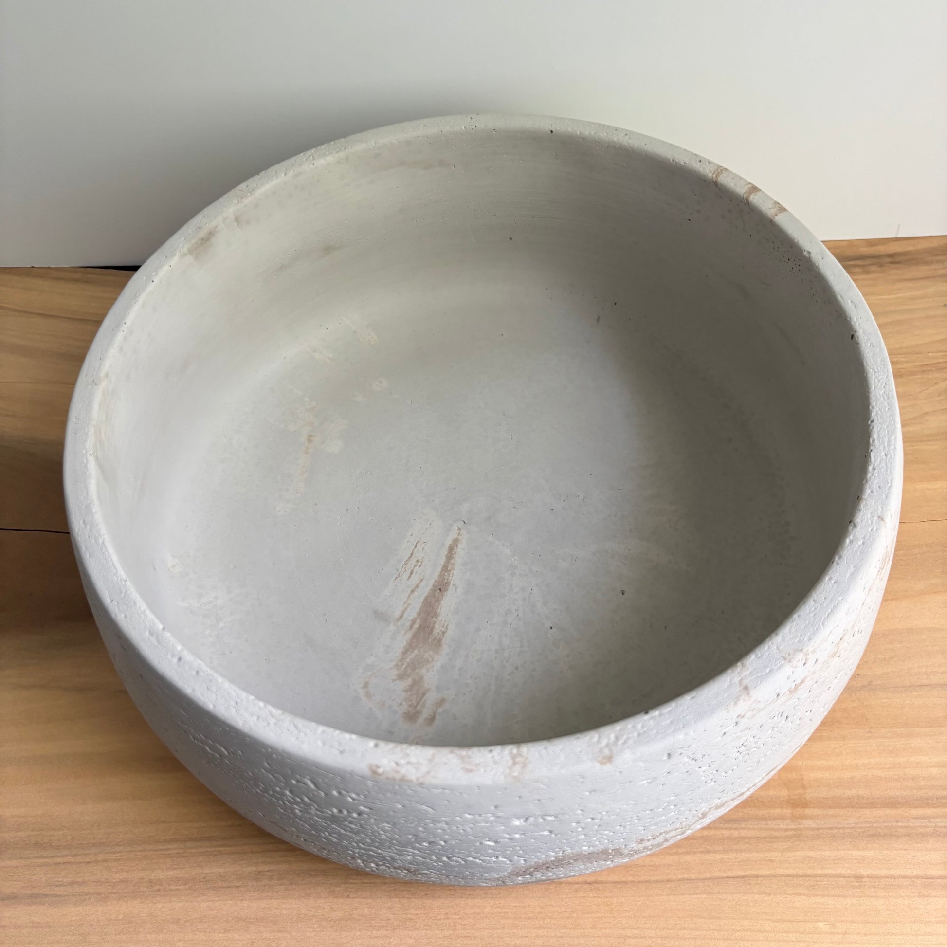 Daza Textured Bowl | 10” Decorative Concrete Bowl