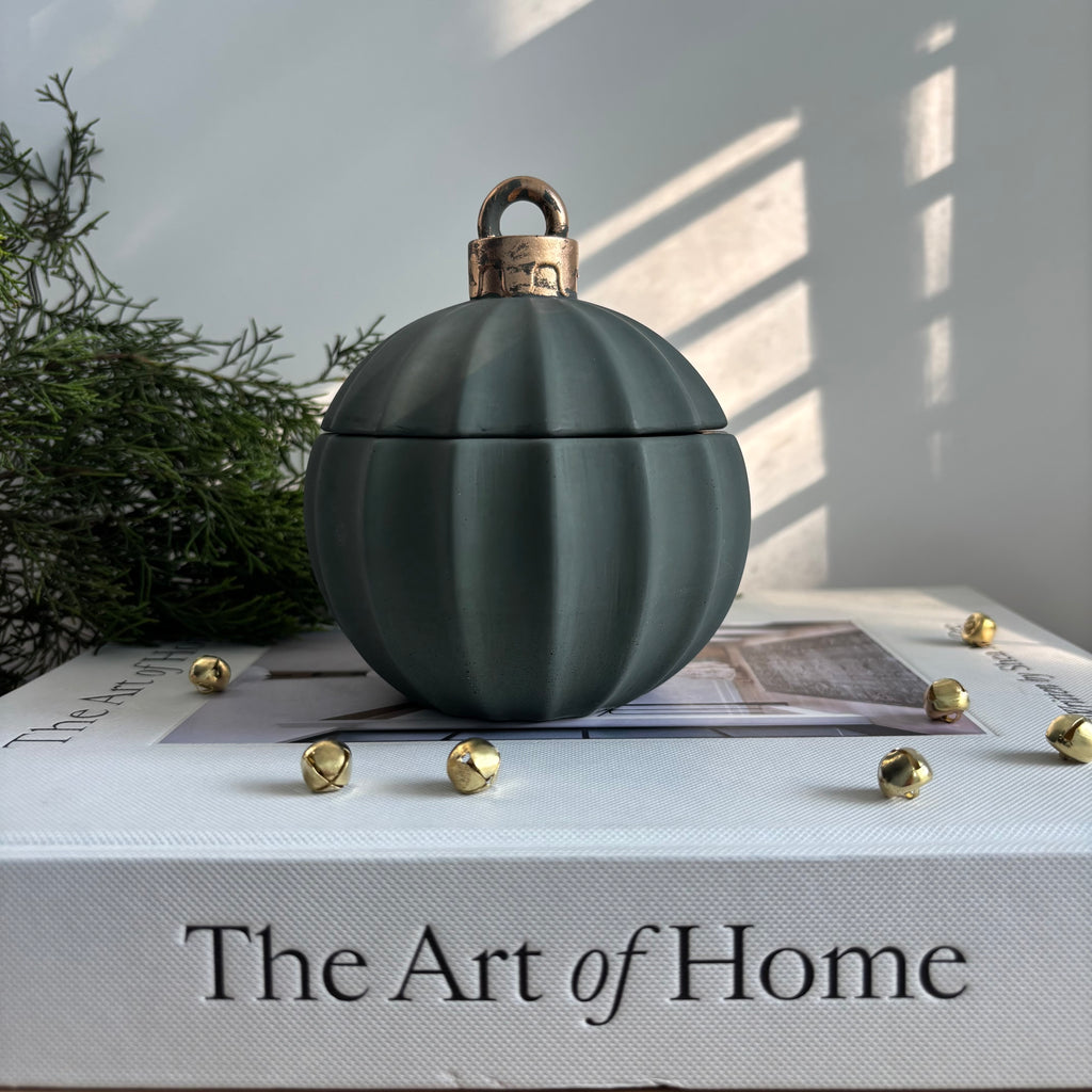 Aurora - Concrete Ornament Vessel