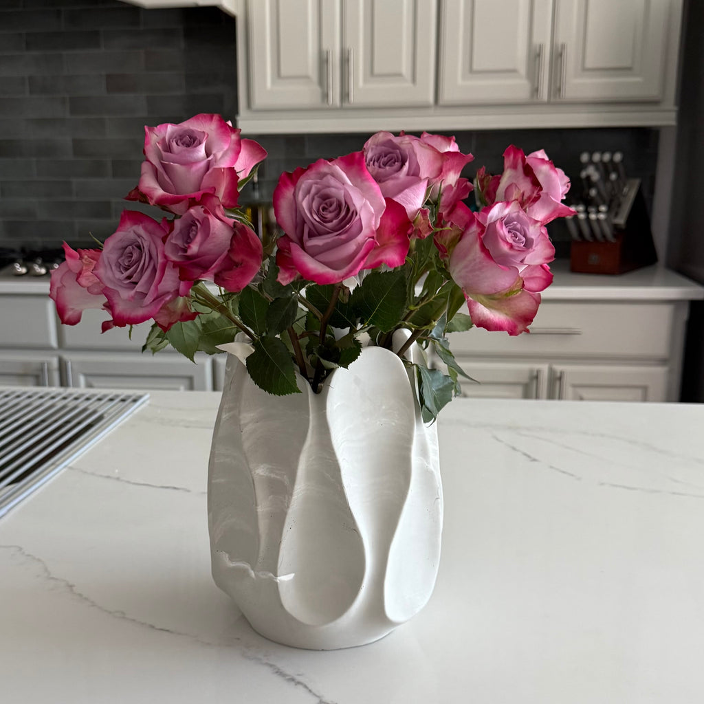 Maros - Sculptural Concrete Vase – Wavy Planter Pot – Organic Vase
