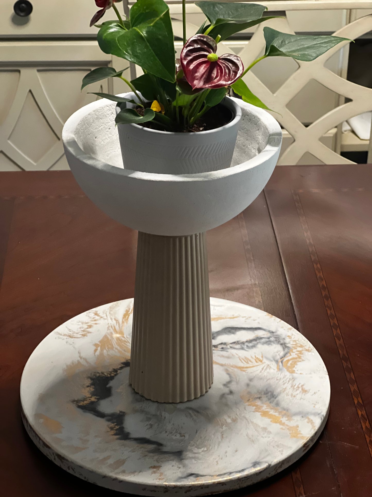 Leo Pedestal Bowl