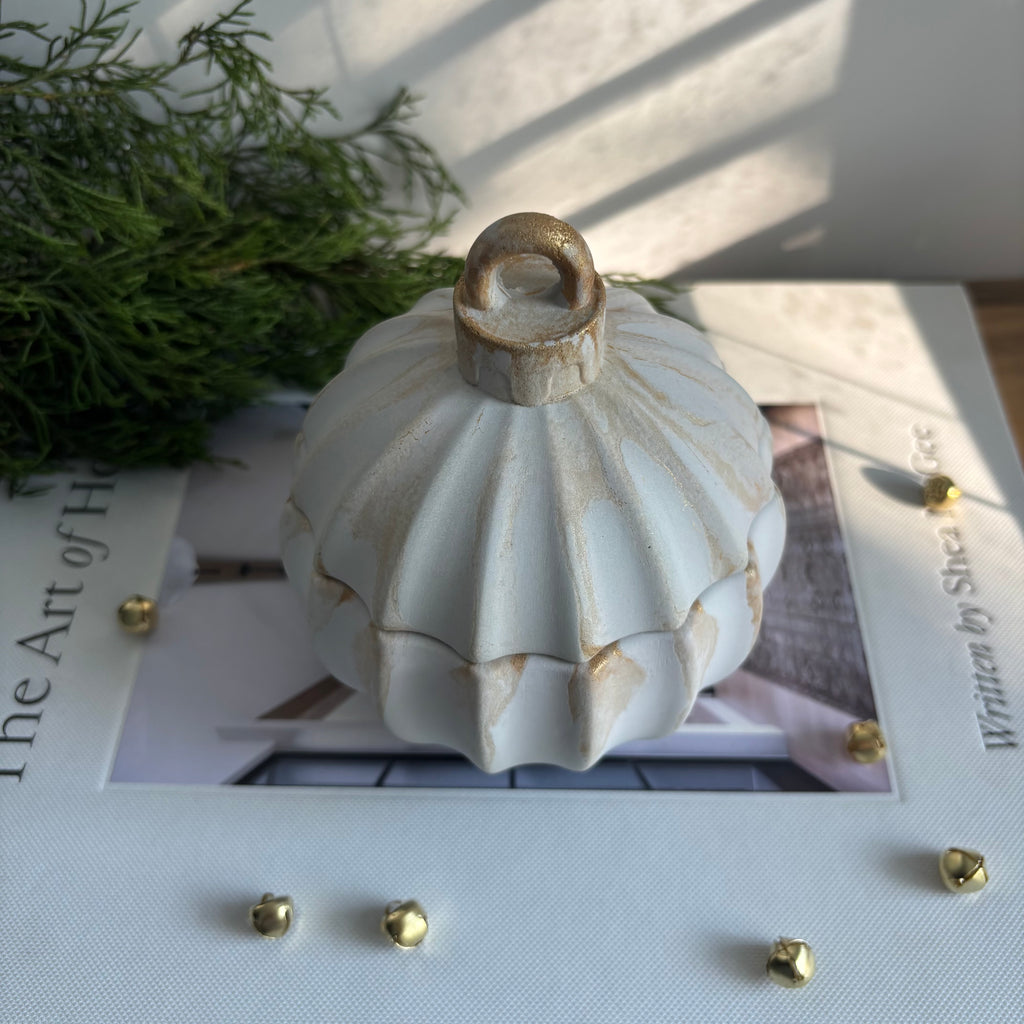 Aurora - Concrete Ornament Vessel