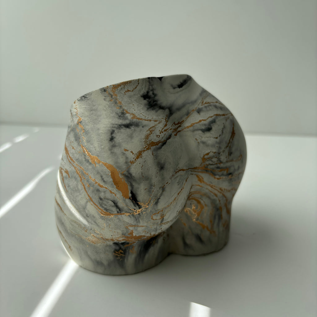 Booty Vase