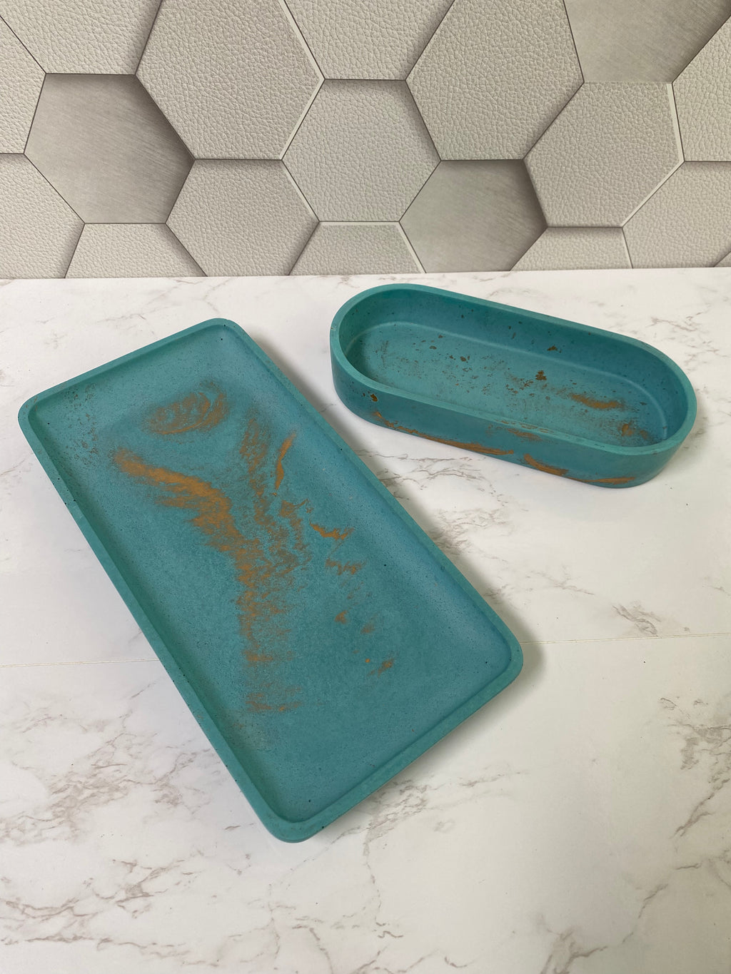 Set of 4 trays